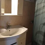 Private Two-floor House In بيت للعطل