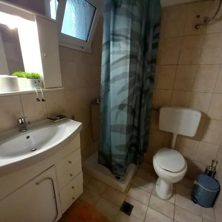 Private Two-floor House In * Leptokaryá