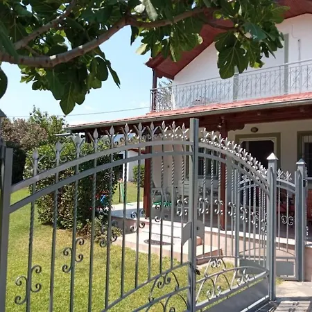 Nyaraló Private Two-floor House In