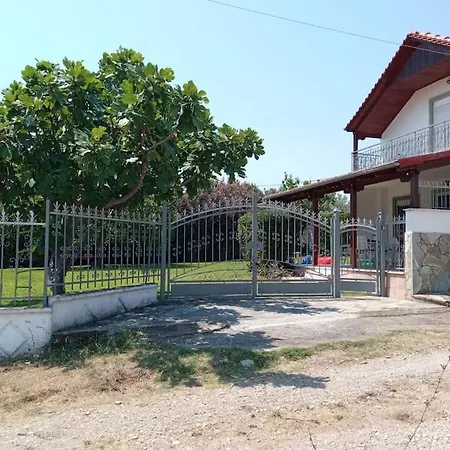 Private Two-floor House In Nyaraló *