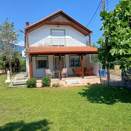 Private Two-floor House In