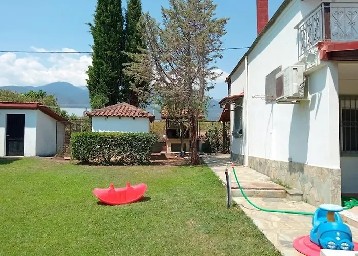 Сasa de vacaciones Private Two-floor House In