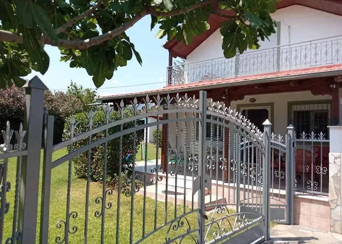 Сasa de vacaciones Private Two-floor House In